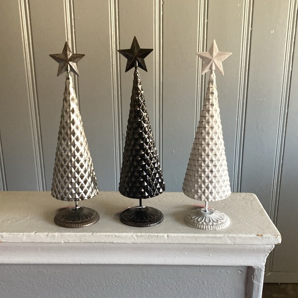 NWT Set of 3- Bronze, White & Silver 14” Metal Christmas Tree Decorations - Picture 9 of 16